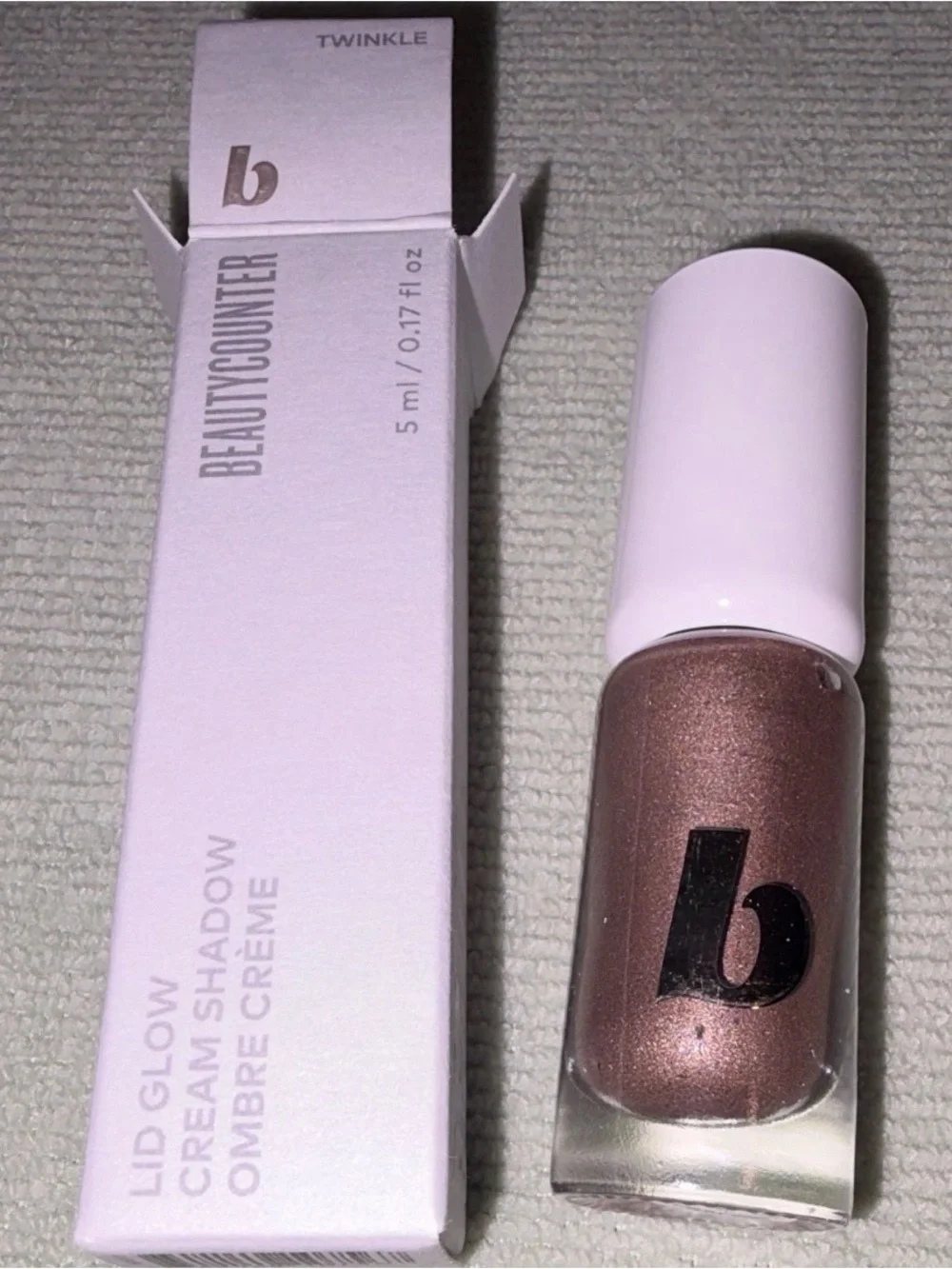 Beautycounter bundle of 2 Lid Glow Cream Shadow in Twinkle & Luster.